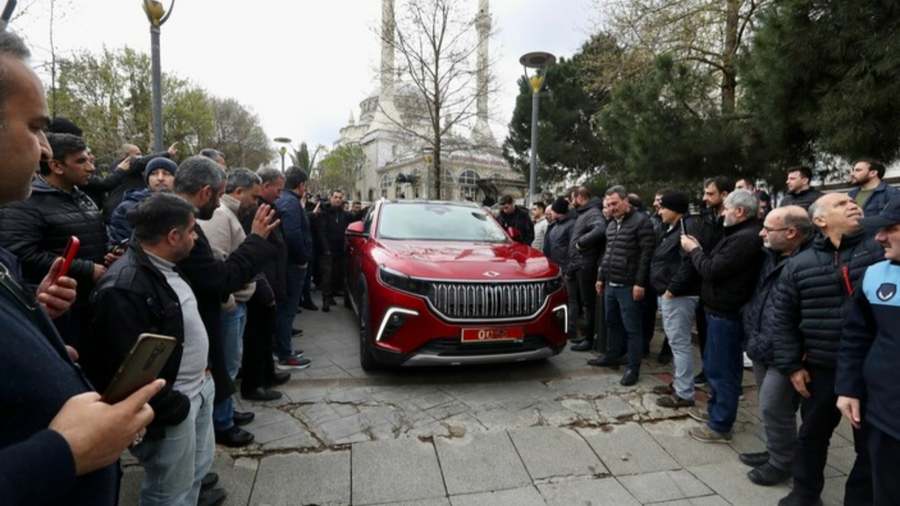 Yerli otomobil makam aracı oldu! Bakan Varank TOGG'u makam aracı olarak kullanmaya başladı