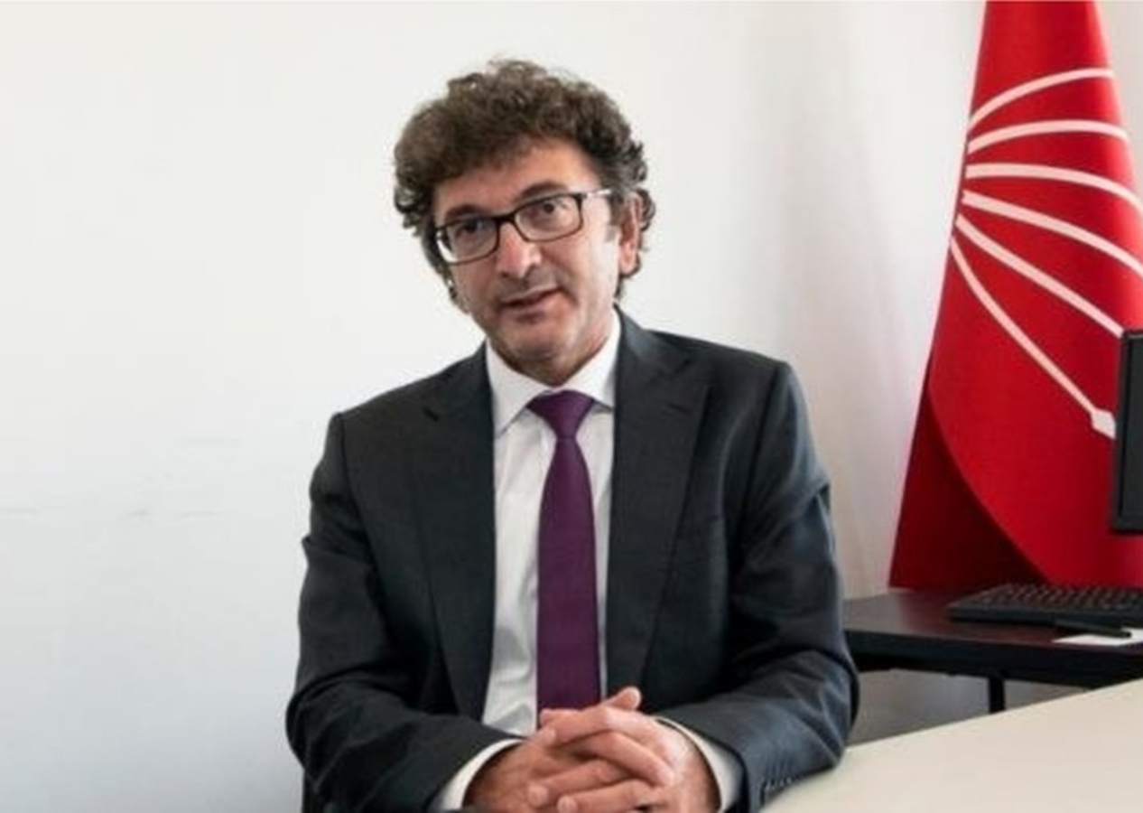 "CHP tasfiye edilmeli" diyen eski Taraf yazarı Yüksel Taşkın CHP İzmir 1. bölge 1. sıra milletvekili adayı olarak gösterildi