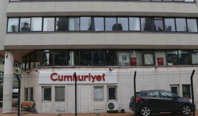 Cumhuriyet Gazetesi Davası'nda 7 kişiye tahliye...