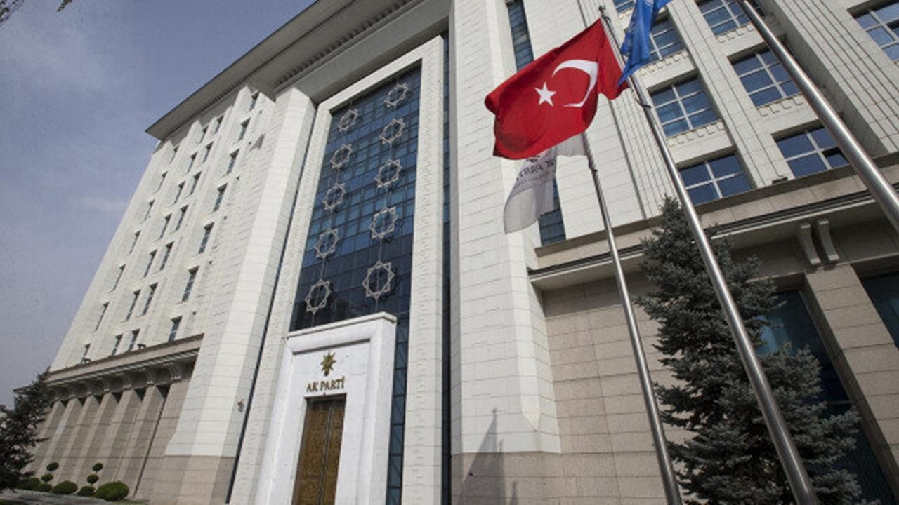 AK Parti'nin milletvekili aday listesi belli oldu