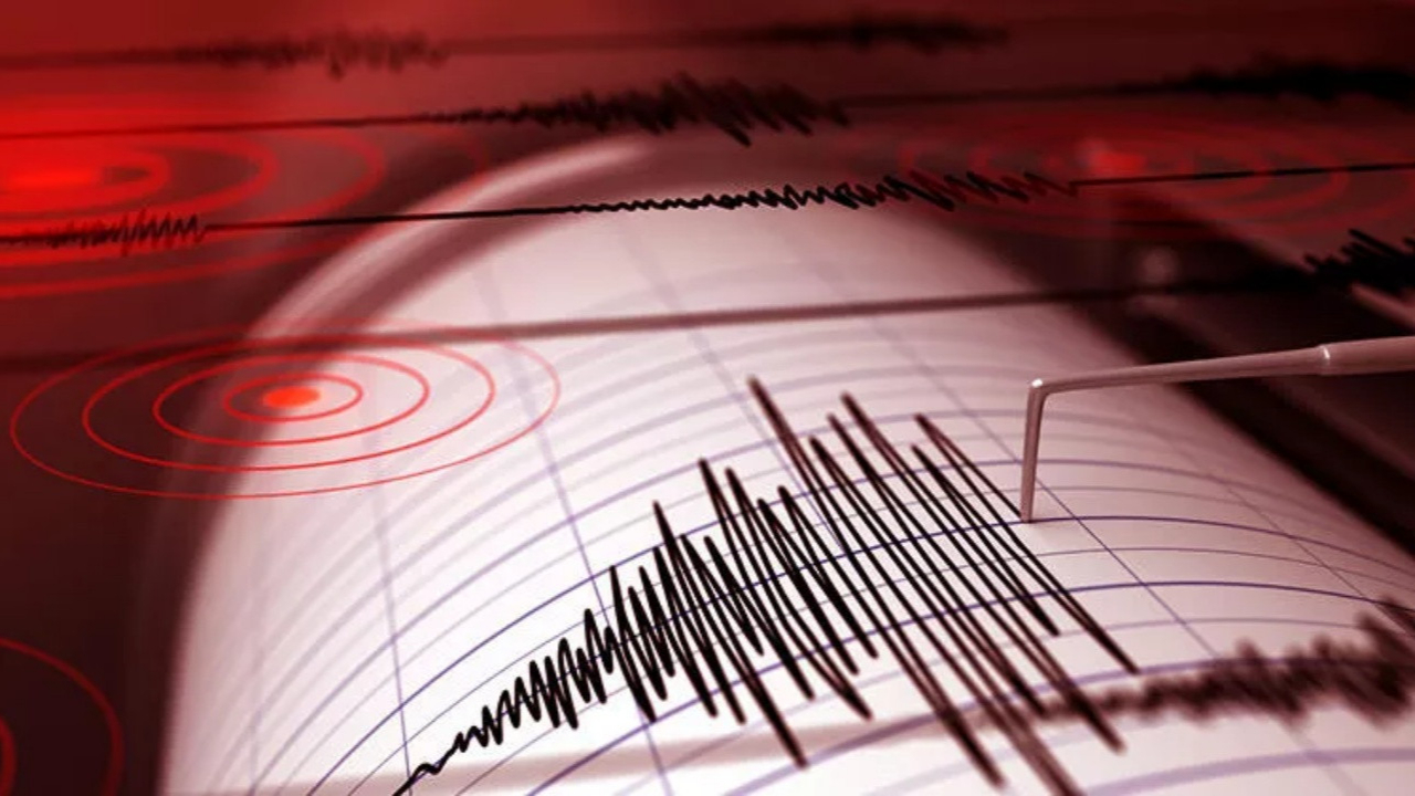 Adana yine sallandı! 4.2 büyüklüğünde deprem