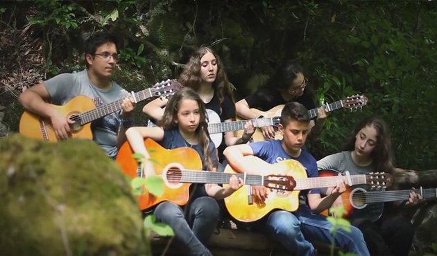 Rizeli çocuklardan süper “Game of Thrones” performansı!