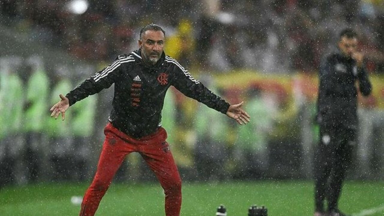 Flamengo'da Vitor Pereira ile yollar ayrıldı!