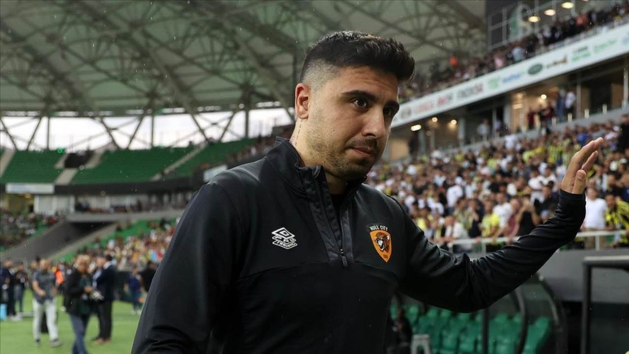 Beşiktaş'ın Ozan Tufan aşkı! Milli futbolcu kararını verdi