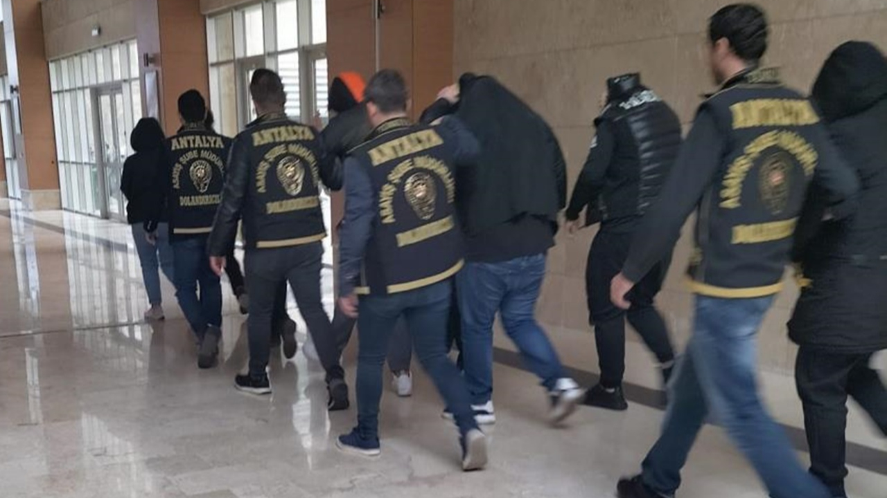 Dolandırıcılıkta akılalmaz yöntem! Dublör kullanarak 50 milyon liralık vurgun yapmaya kalktılar