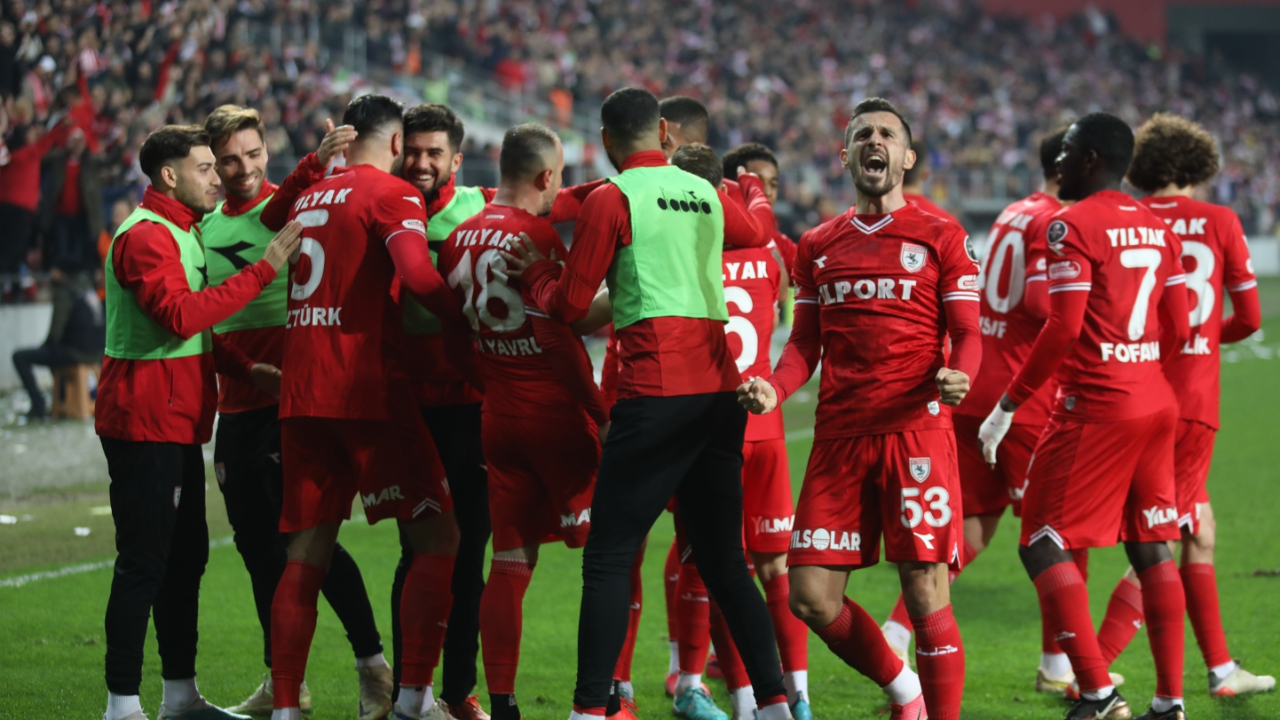 Samsunspor'un 11 yıllık Süper Lig hasreti bitiyor: 1 galibiyet yetecek