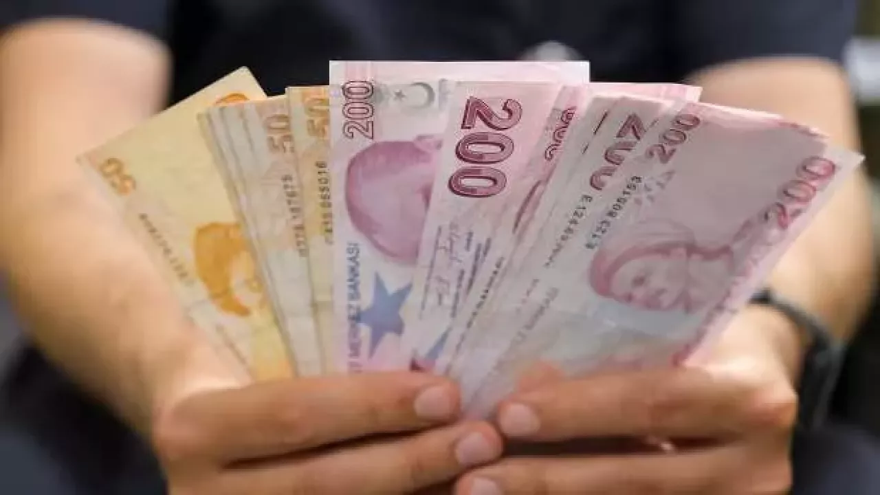 EYT'liler dikkat! Maaş ödemenizden 3 gün sonra 10 bin TL daha çekebileceksiniz! Üstelik karşılıksız!