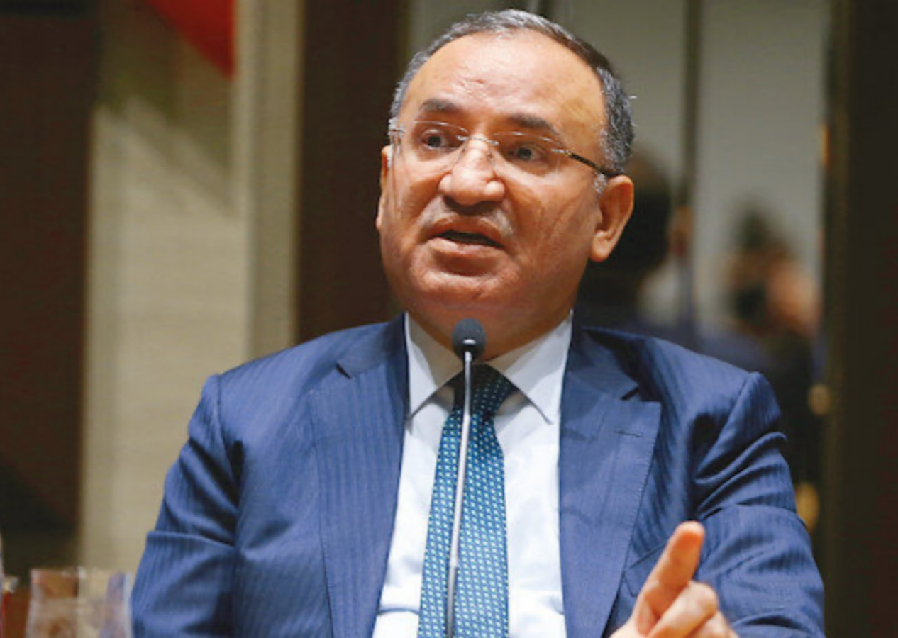 Bakan Bozdağ duyurdu! Adalet Bakanlığı'nın personel alım sayısı 22 bin 120'ye çıkarıldı