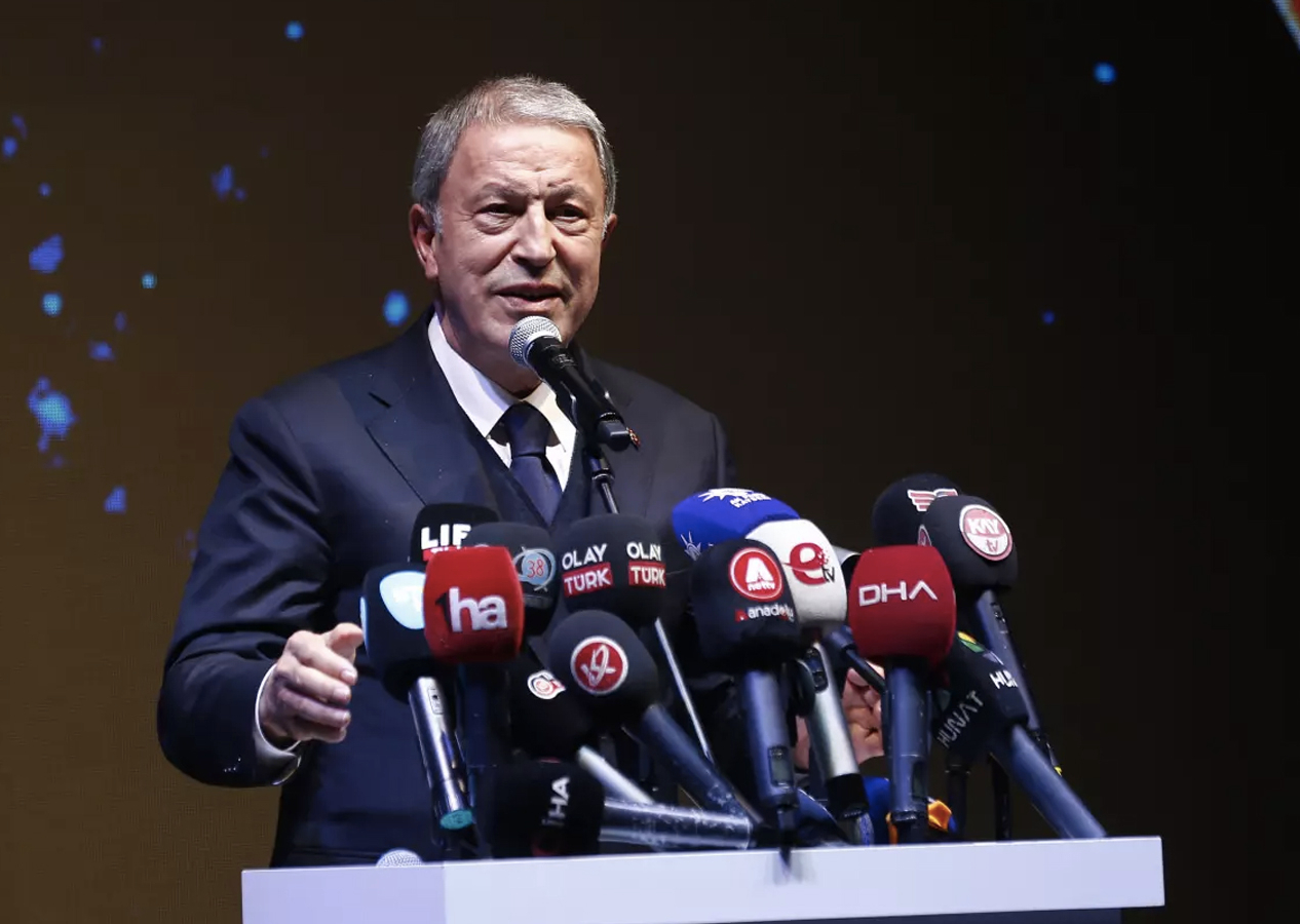 Hulusi Akar'dan muhalefete sert tepki: "Teröristlerle anlaşmalarına göz yummayacağız"