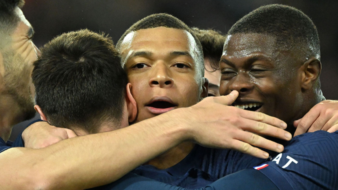 PSG, Lens'i 3 golle evine gönderdi