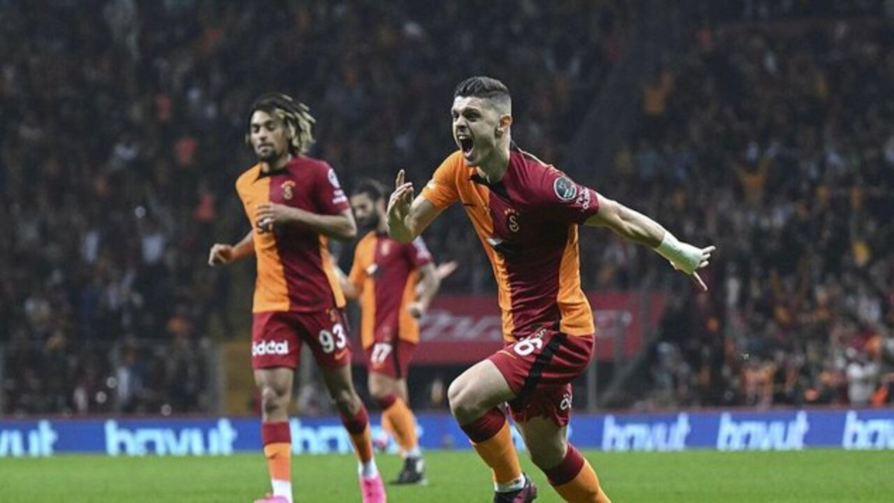 Galatasaray'da Milot Rashica Kayserispor galibiyeti sonrası konuştu: Şampiyonluk için sonuna kadar gideceğiz...