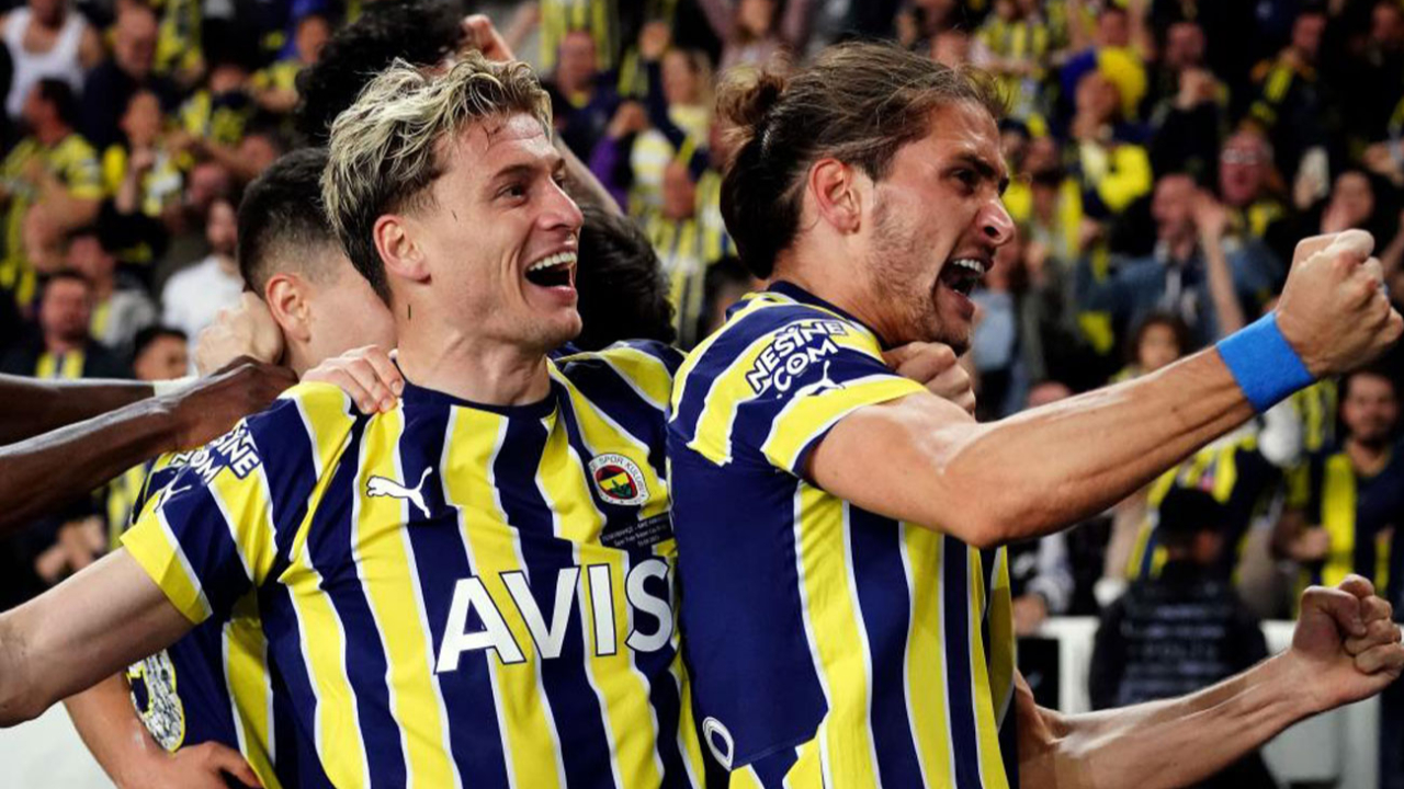 Fenerbahçe, geriye düştüğü maçlarda 20 puan topladı