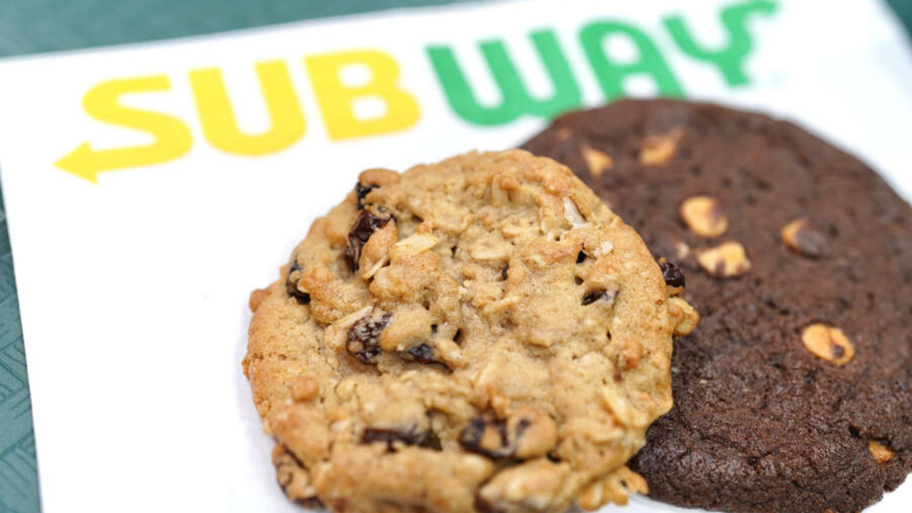 Subway kurabiyesi nasıl yapılır? Çikolatalı Subway kurabiyesi tarifi