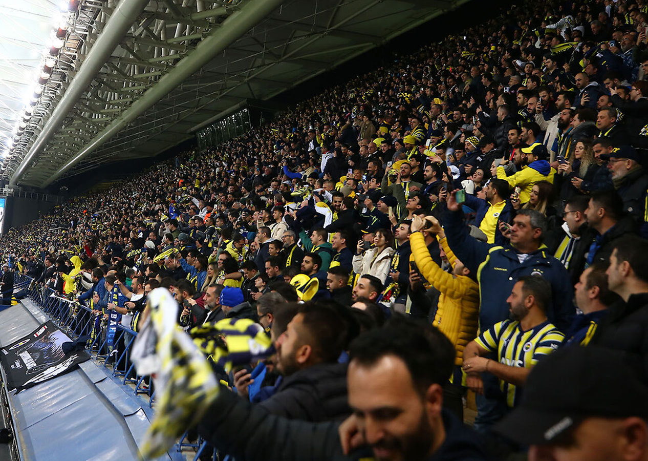 Taraftarın istediği oldu! O isim Fenerbahçe'ye geliyor...