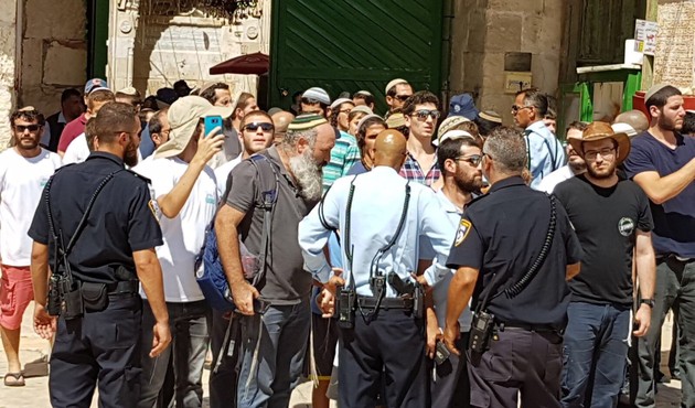 Kudüs'te büyük provokasyon! Fanatik Yahudiler Mescid-i Aksa'ya girdi...