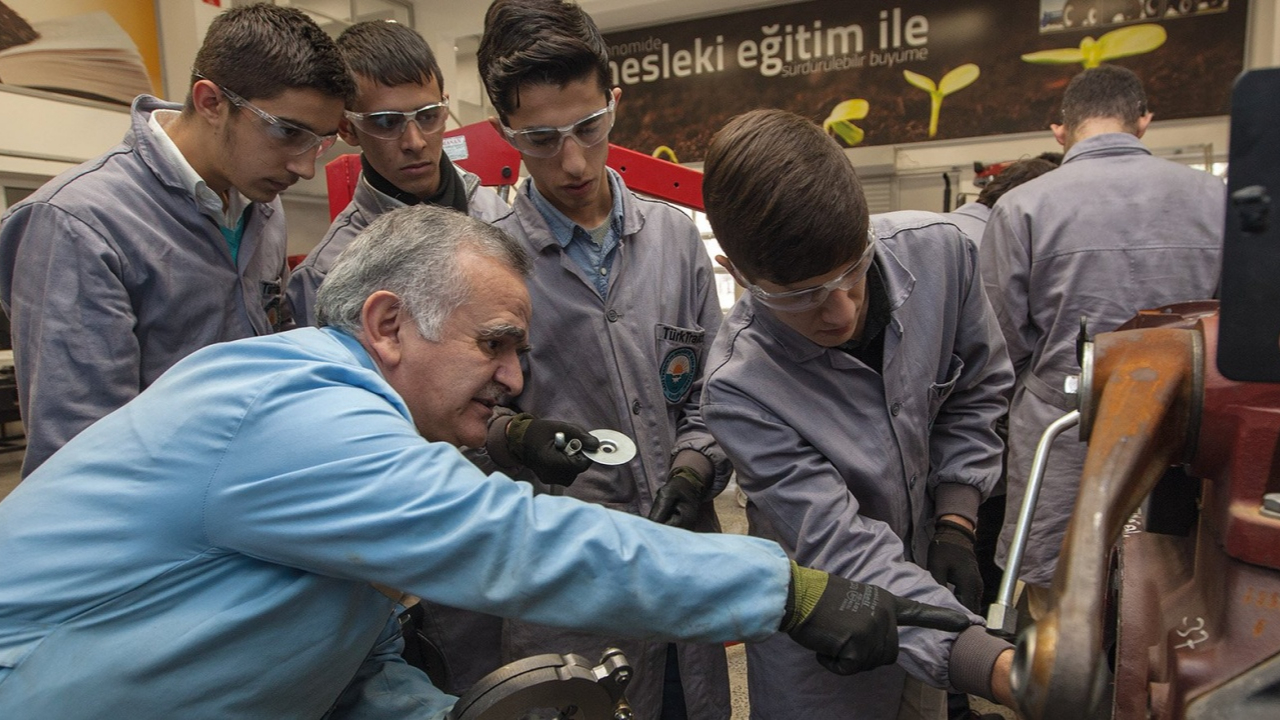 Liseliler 2 milyar liralık üretim yaptı