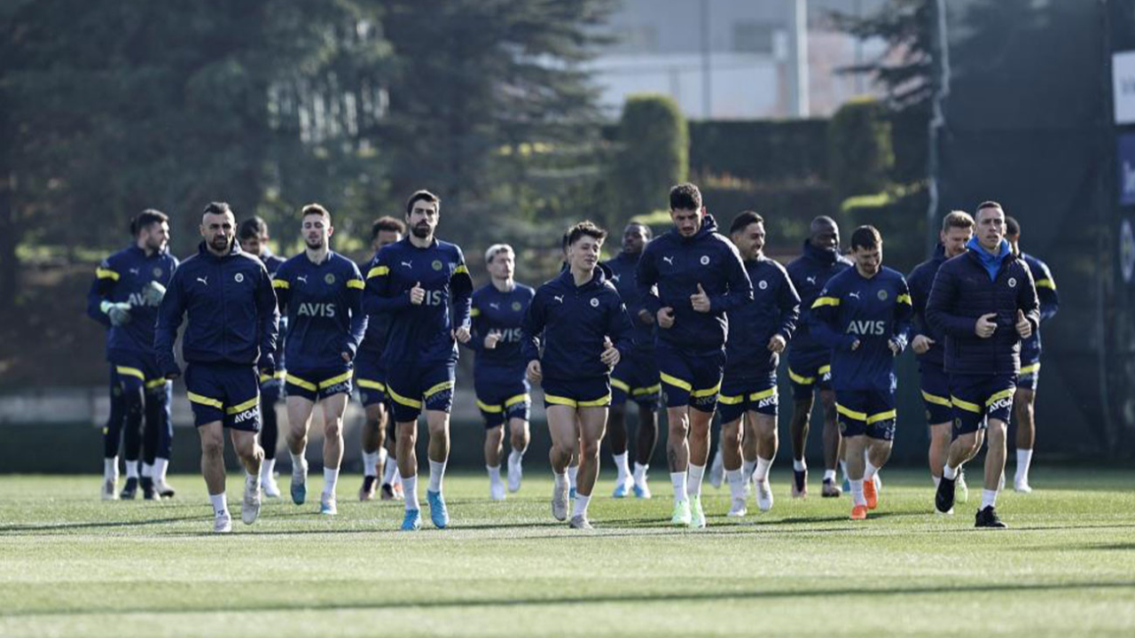 Fenerbahçe Başakşehir hazırlıklarını tamamladı
