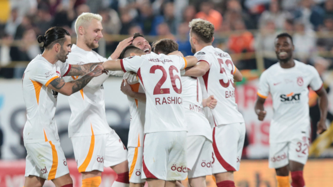 Lider Galatasaray'ın şovu devam ediyor