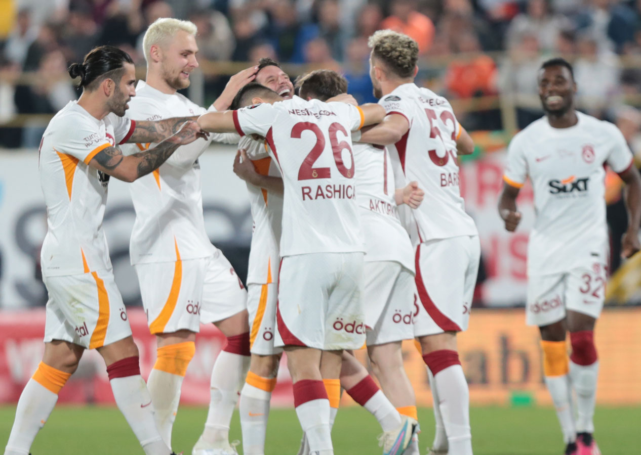 Lider Galatasaray'ın şovu devam ediyor