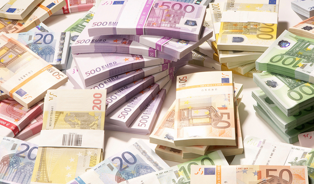 Euro sessiz sedasız rekor kırdı!