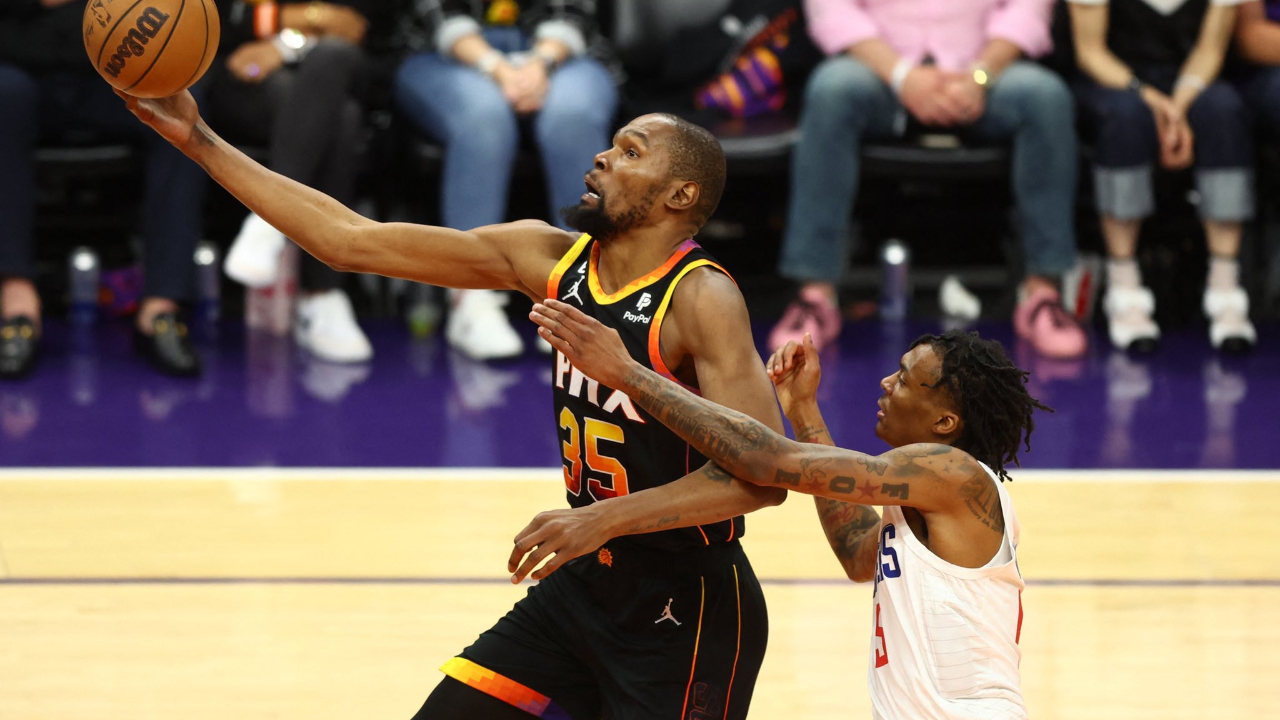 NBA'de playoff heyecanı: Suns ve Cleveland durumu eşitledi!