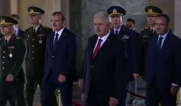 YAŞ üyelerinden Anıtkabir ziyareti!