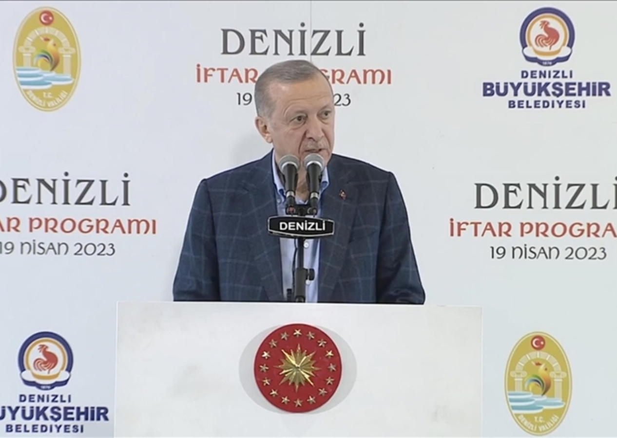 Cumhurbaşkanı Erdoğan muhalefete Denizli'den yüklendi: Eteğine yapışmadıkları terör örgütü kalmadı...