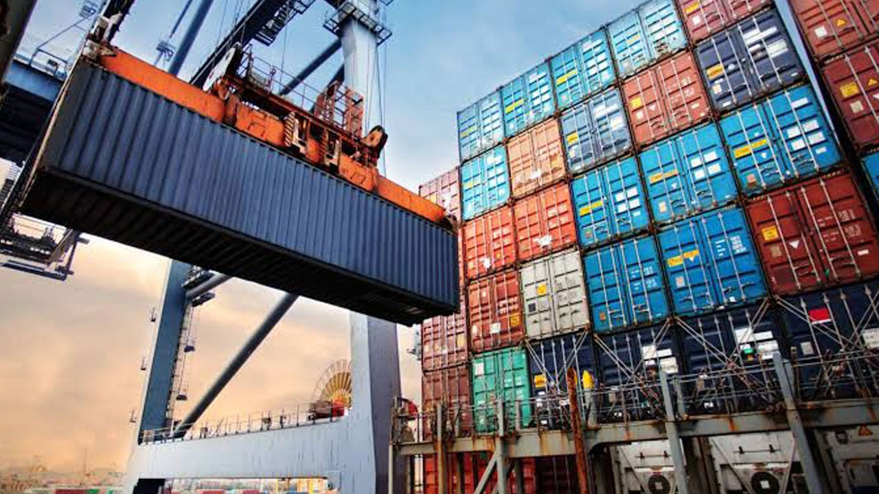 Dolara ağır darbe! TL ile ihracat yüzde 87,6 arttı