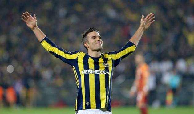 Van Persie'nin menajerinden transfer açıklaması!