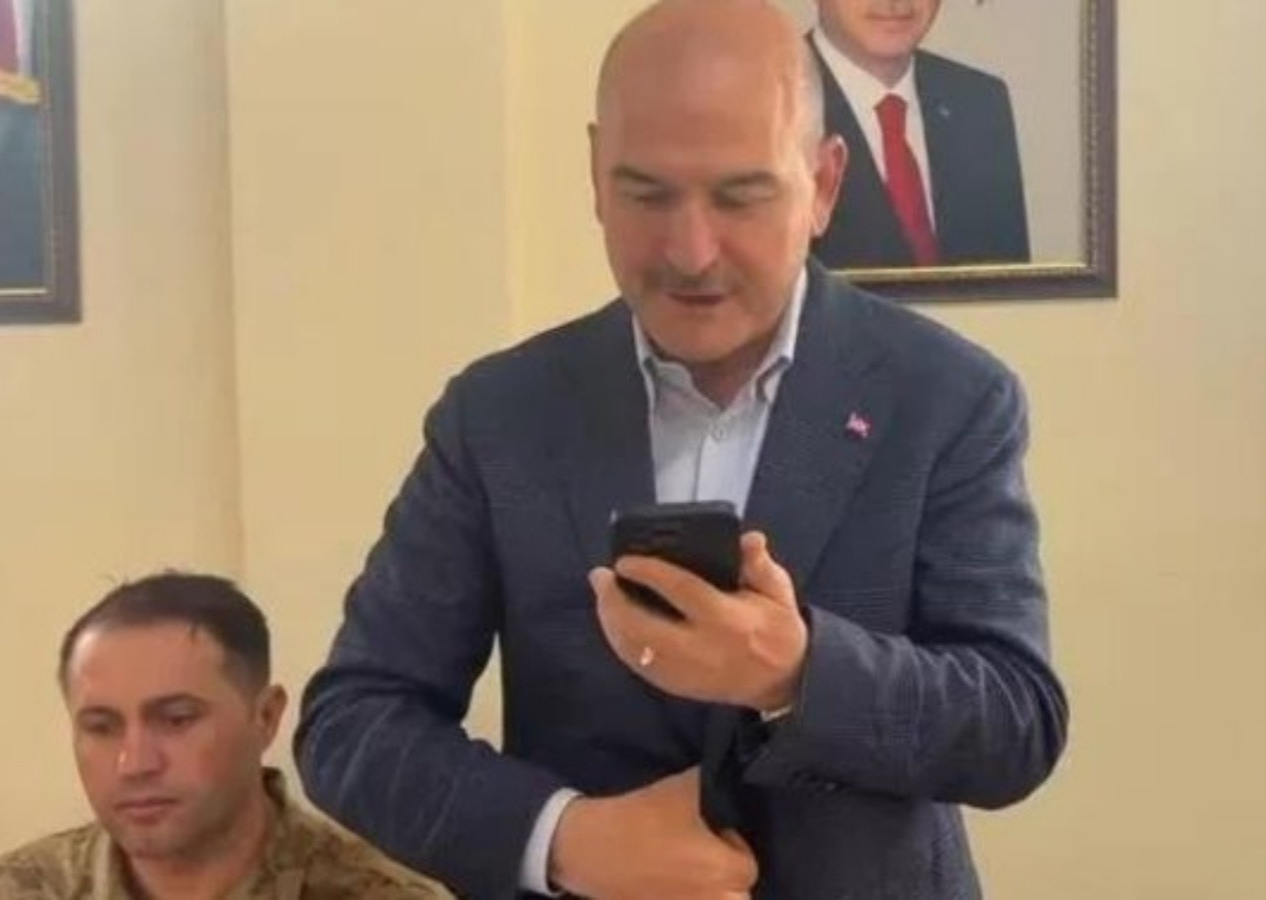 Cumhurbaşkanı Erdoğan, Mehmetçiğin Ramazan Bayramı'nı kutladı! O anları Bakan Soylu paylaştı...