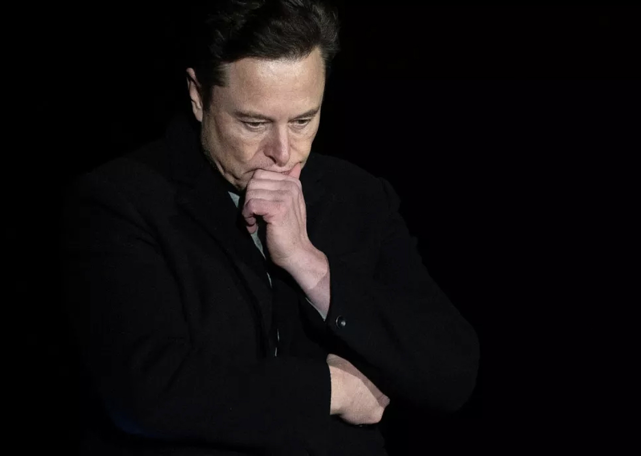 Elon Musk'ın serveti bir günde eridi!