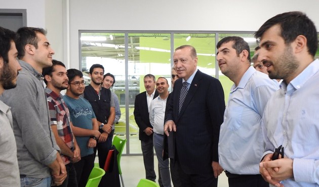 Cumhurbaşkanı Erdoğan'dan Milli İHA tesislerine ziyaret
