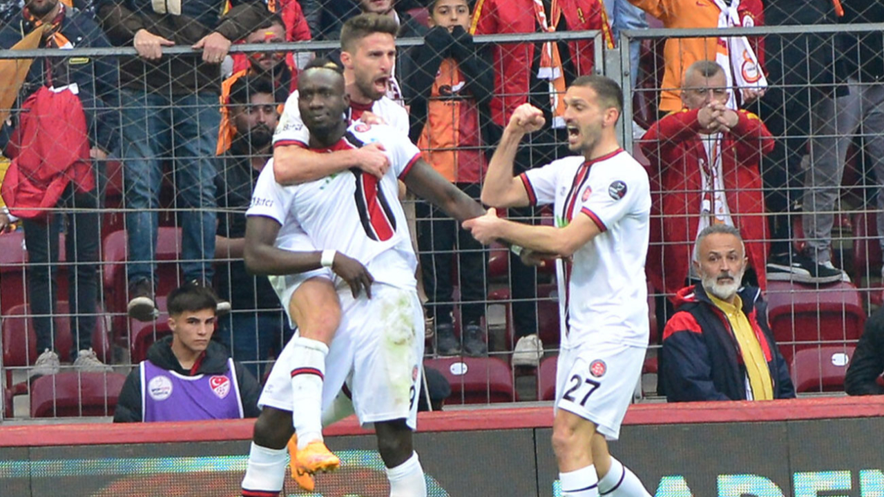 Mbaye Diagne gol attı, sevinmedi