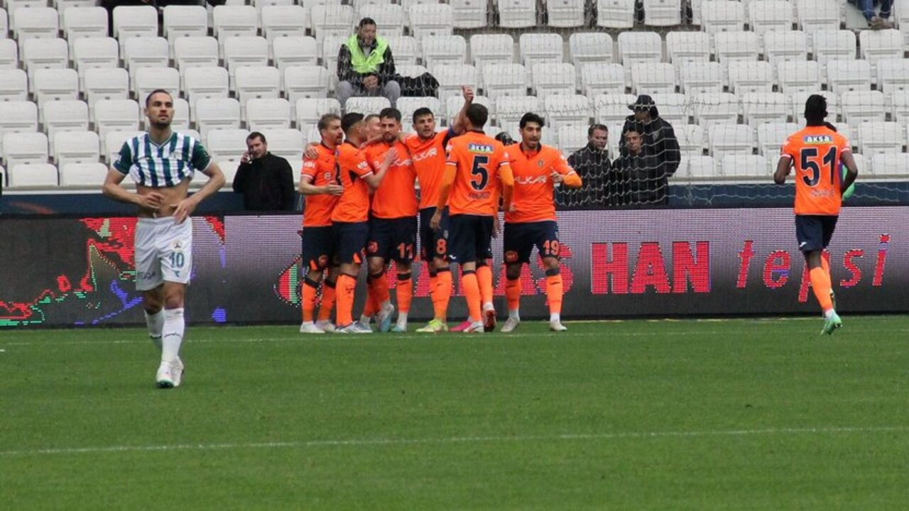 Giresunspor 2 - 4 Başakşehir | Maçın özeti...