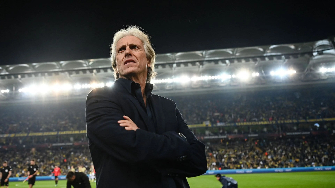Fenerbahçe Teknik Direktörü Jorge Jesus İstanbulspor maçı öncesi konuştu: Rakibimiz Galatasaray'ın maçına bakmıyoruz...
