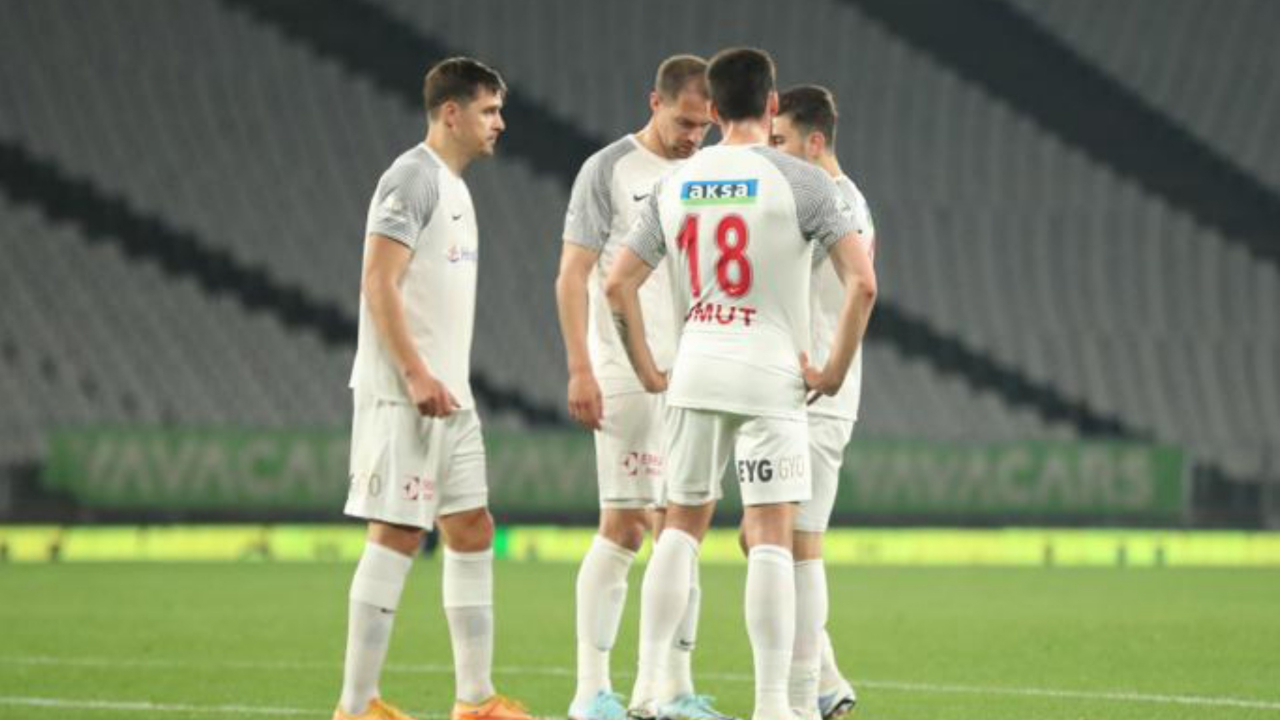 Ümraniyespor, TFF'ye liste verdi: 8 maçın VAR kayıtlarını açıklayın