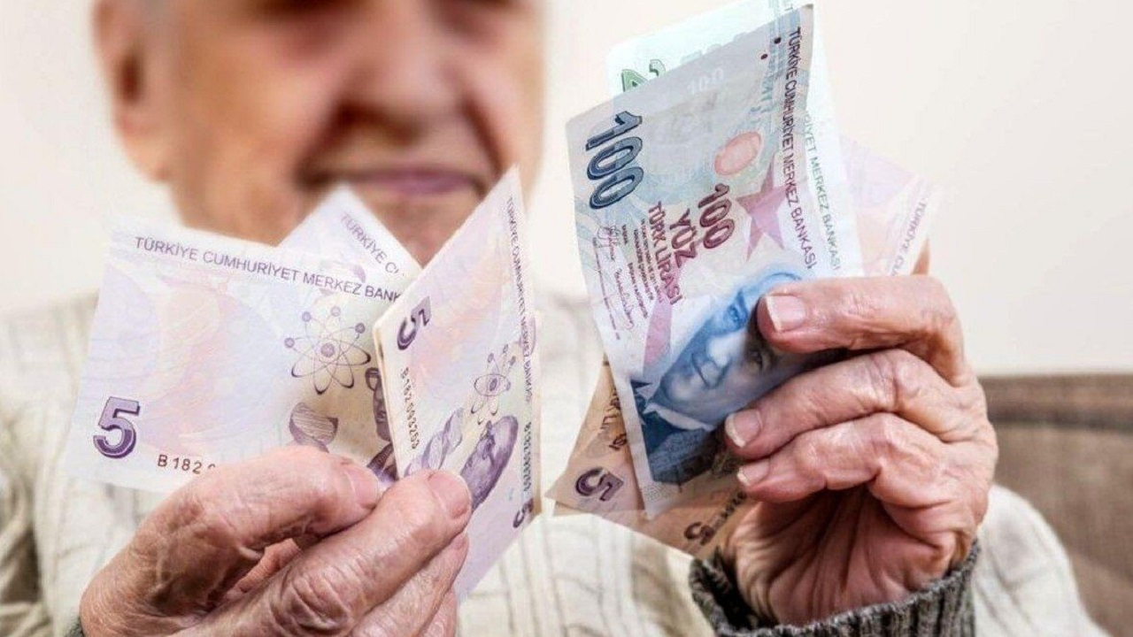 Emekli promosyon yarışı kızıştı! O bankalar çıtayı arşa taşıdı! 10 bin TL için son 4 GÜN!
