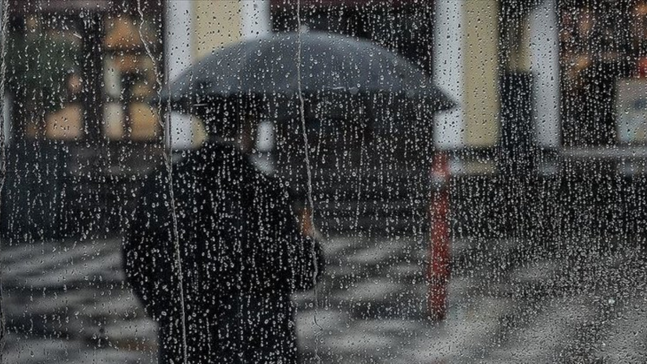 İstanbul Valiliği'nden kuvvetli sağanak yağış uyarısı