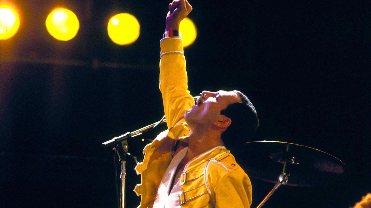 Queen'in efsanevi solisti Mercury’nin 30 yıllık birikimi satışa çıkıyor! Özel eşyaların toplam değeri dudak uçuklattı!