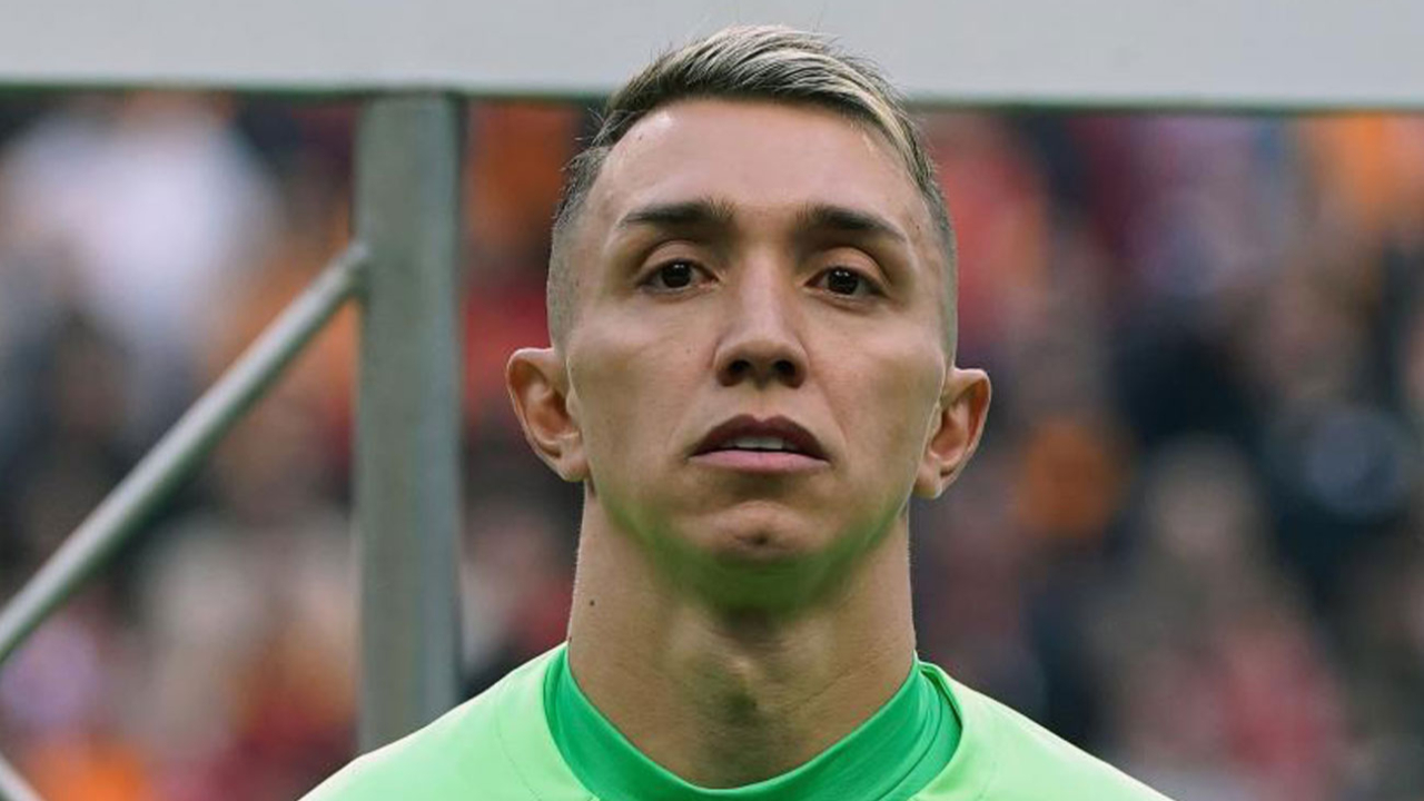 Beşiktaş derbilerinin en deneyimlisi Muslera