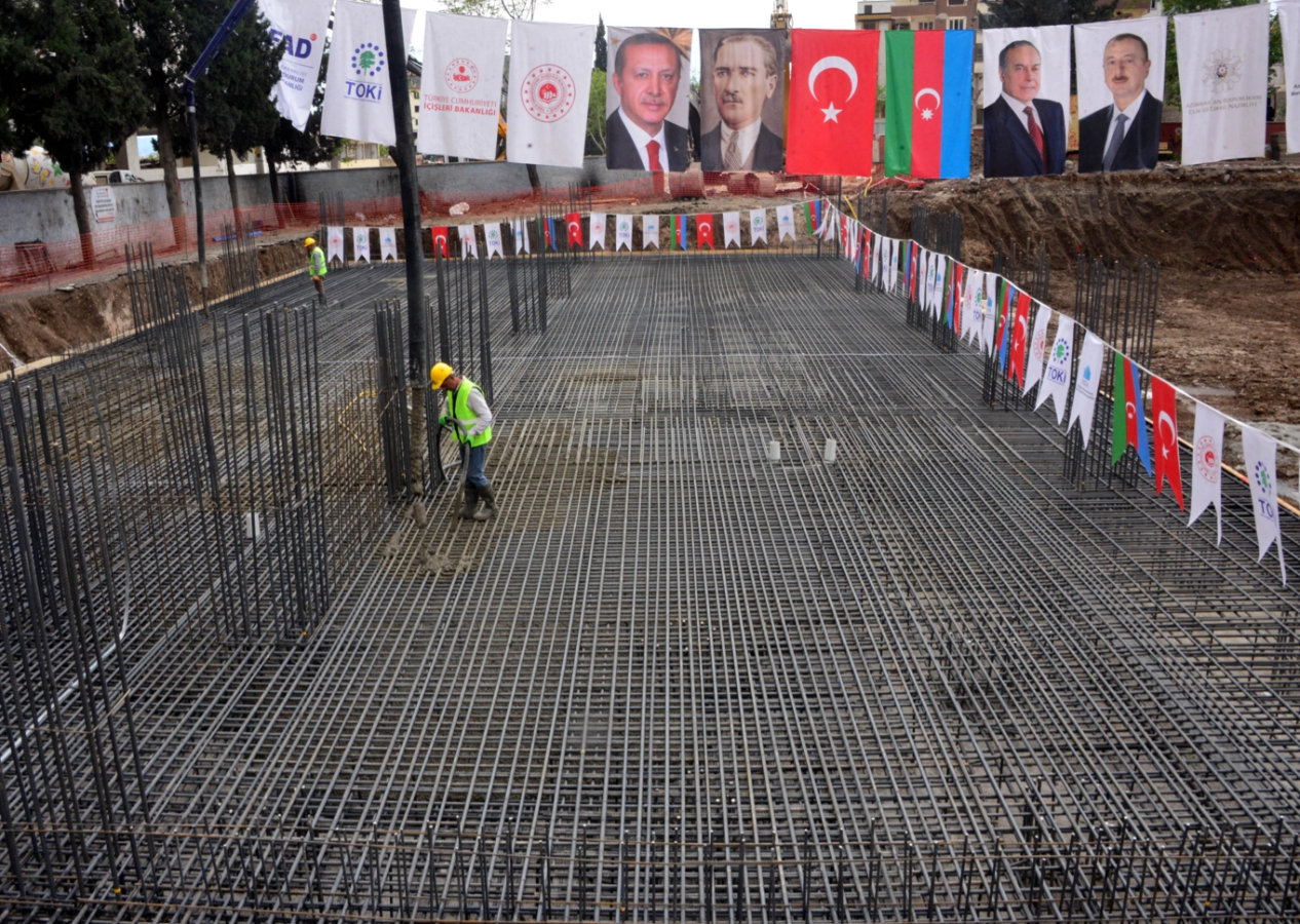Azerbaycan'ın  Kahramanmaraş'ta yapacağı 1000 konutun temeli atıldı