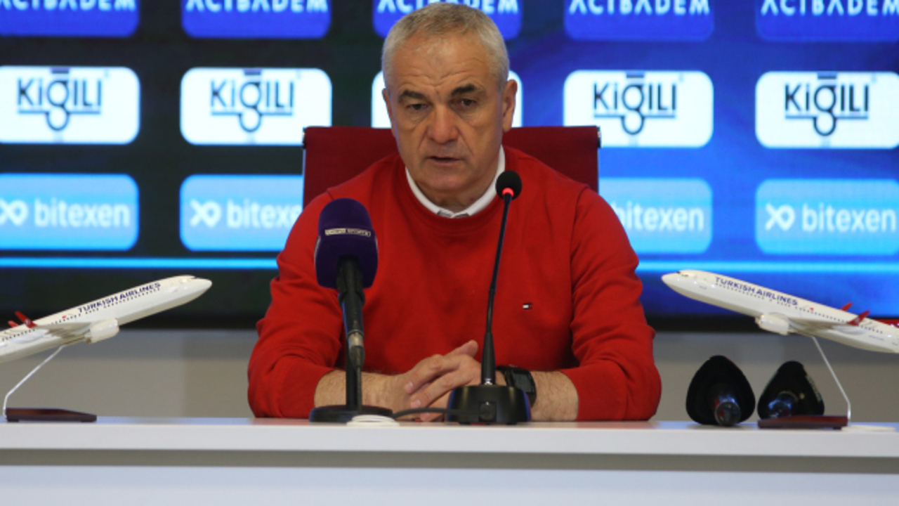 Sivasspor Teknik Direktörü Rıza Çalımbay Fenerbahçe mağlubiyeti sonrası konuştu: Ağrılı ağrılı oynadı...