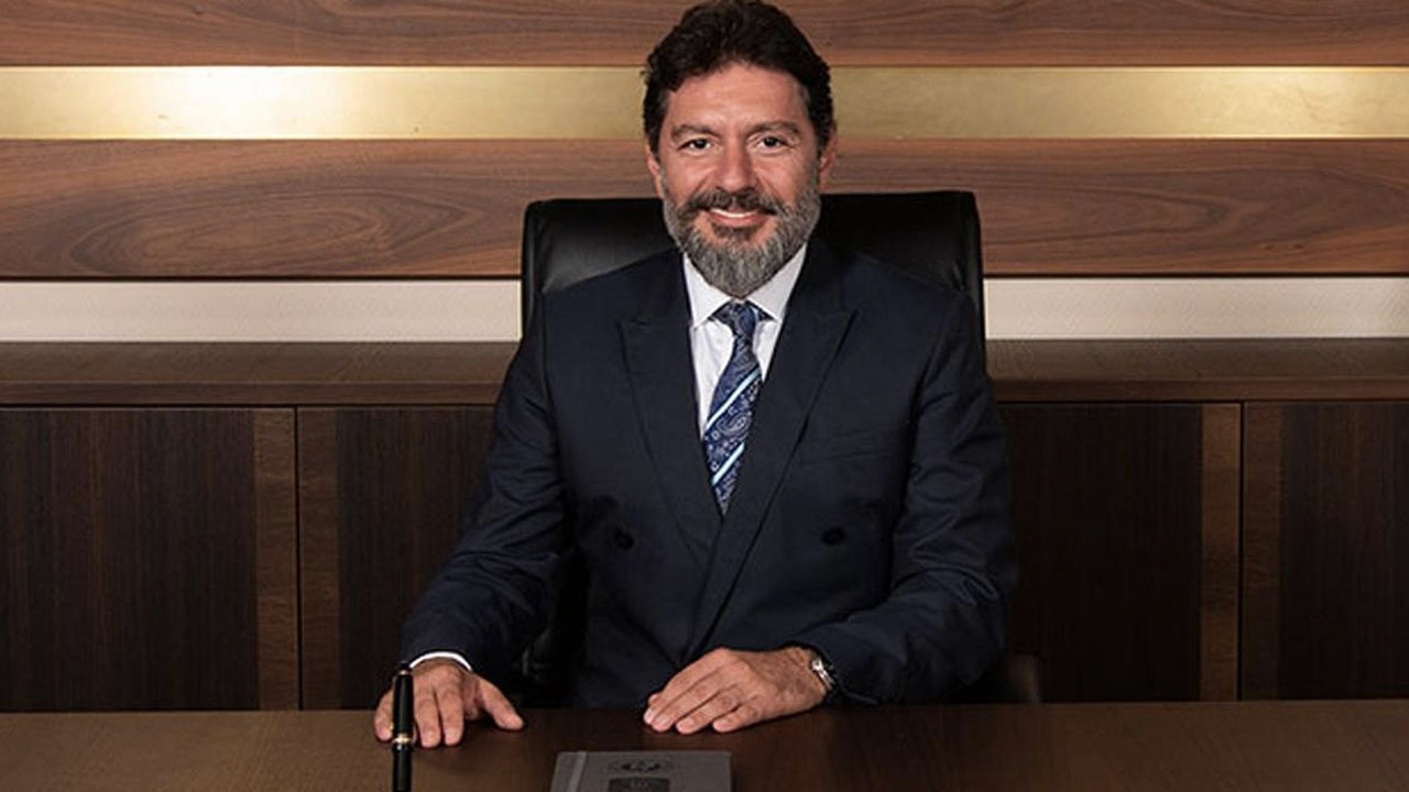 Hakan Atilla: Kıbrıs'a gitmek isterken pasaportuma el kondu ve karakola götürülüyorum