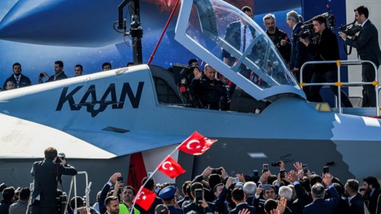 Türkiye'nin 5'inci nesil savaş uçağı! KAAN dünya basınında: Büyük bir güç gösterisi!