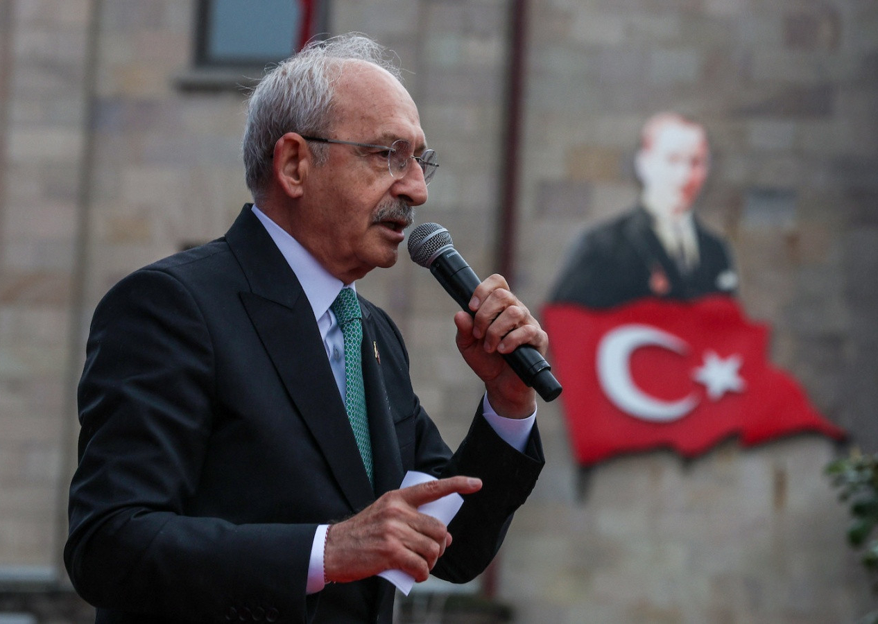 Algı çalışmasına bakın...  İlk o bürokratları görevden alacaklarmış