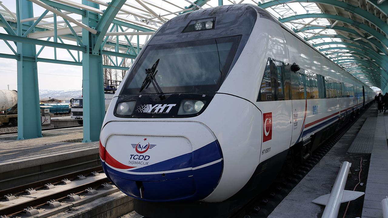 TCDD'den hızlı tren biletlerine zam