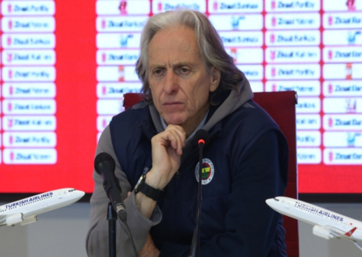 Fenerbahçe Teknik Direktörü Jorge Jesus Sivasspor beraberliği sonrası konuştu: Hepimiz bir ihtimale inanıyoruz...