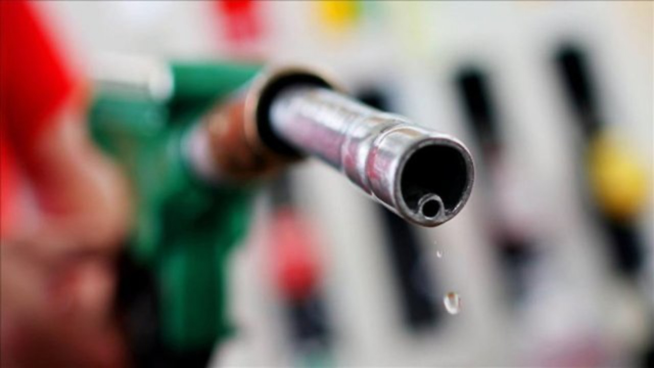 14 ay sonra gerçekleşti! Akaryakıta 1,30 TL indirim geldi