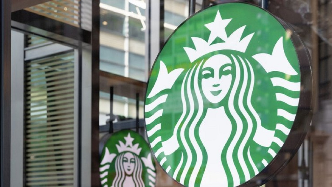Starbucks kahveleri sevenler için üzücü haber geldi! Starbucks kahve fiyatlarına zam yapıldı: Zam miktarı…