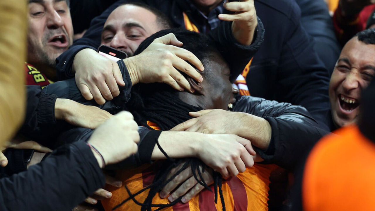Galatasaray taraftarından kombine yenilemesine yoğun talep